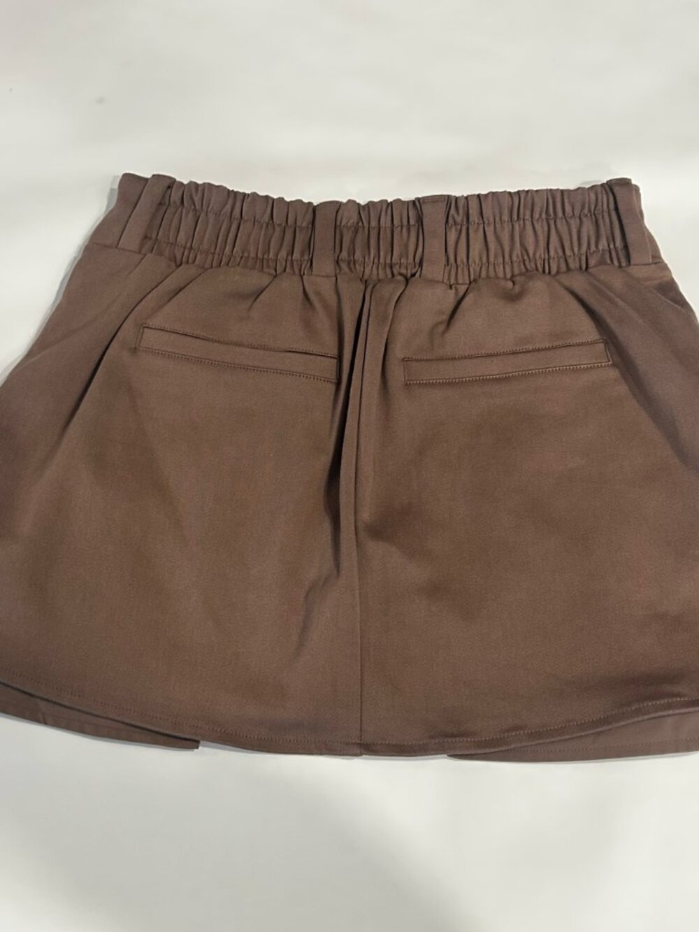 Alo Yoga Good Days Mini Skort - Mushroom - Size: Small - Picture 2 of 7